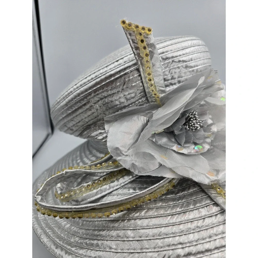 Unbranded Wide Brim Church Hat Women One‎ Size Silver Good Floral Sequin Trim